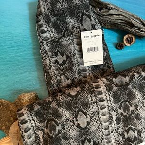 NWT Free People Float on Flare snake print size 24 jeans